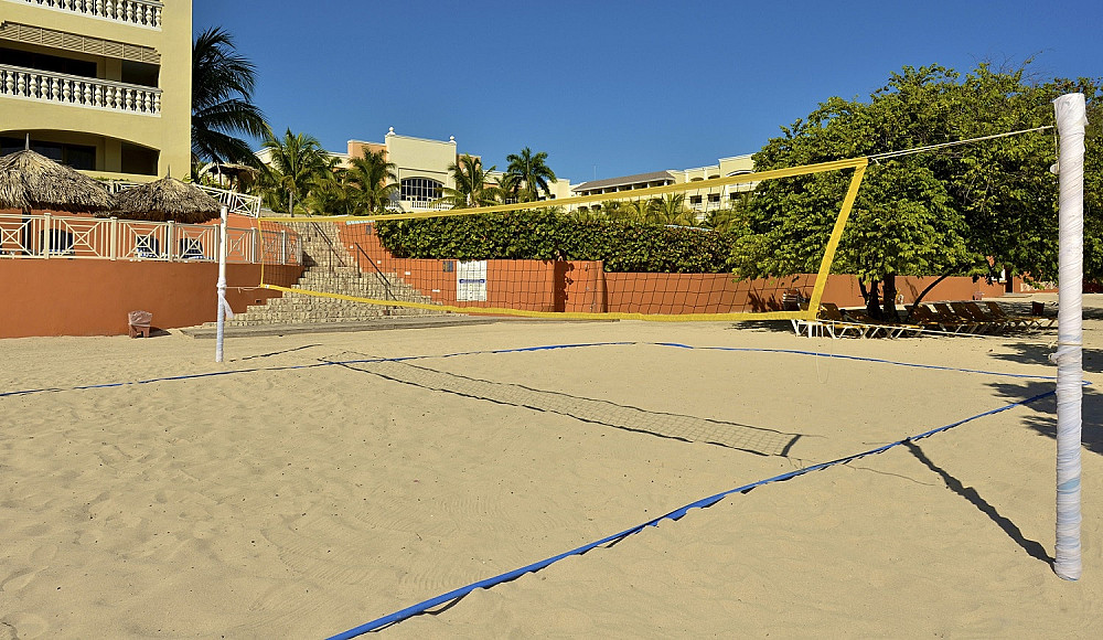 iberostar-rose-hall-beach-volleyball