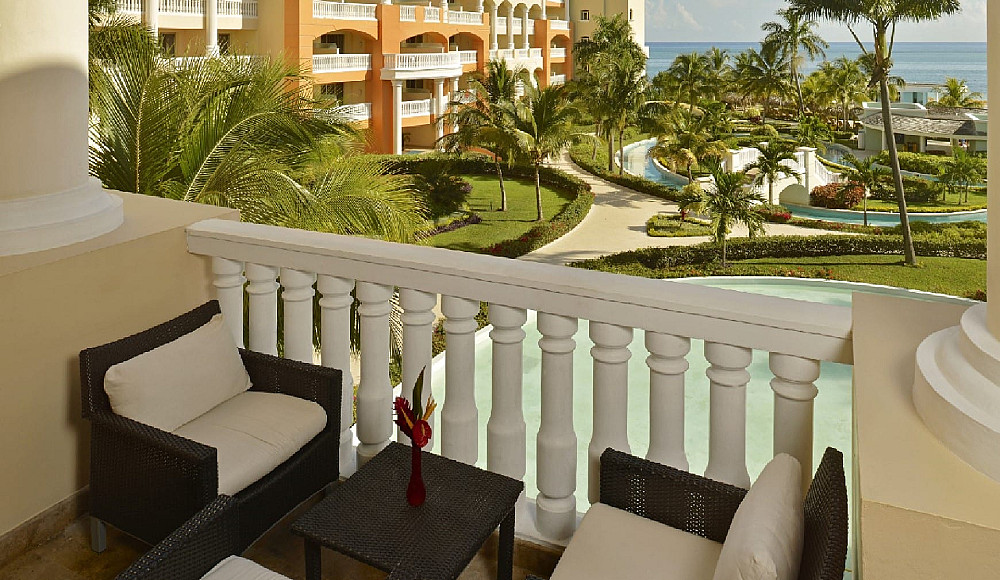 iberostar-selection-rose-hall-suites-lobby-view
