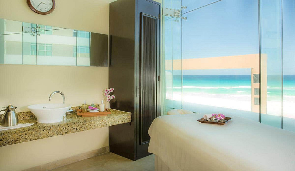 beach-palace-treatment-room
